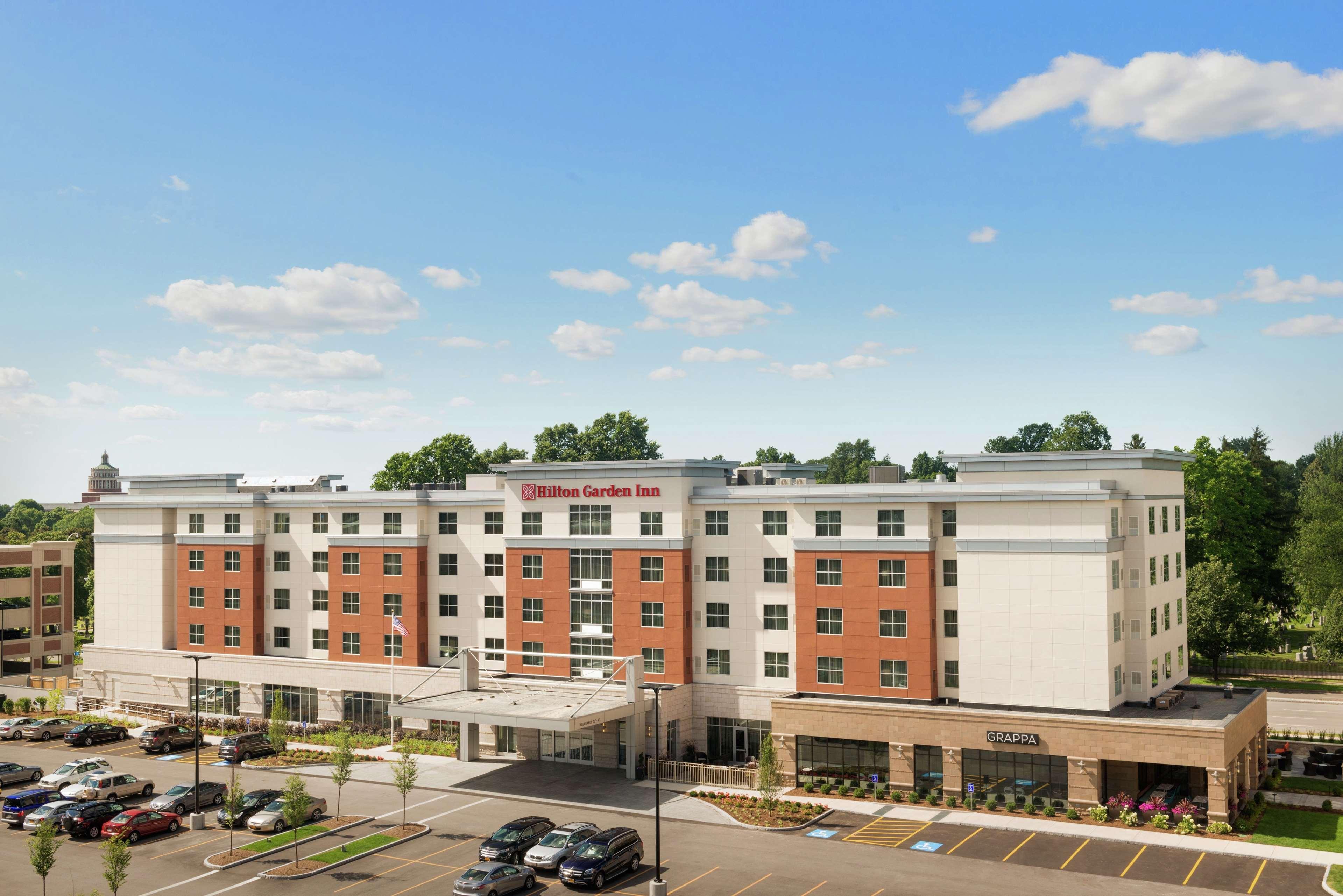 Hilton Garden Inn Rochester - University & Medical Center Exterior photo
