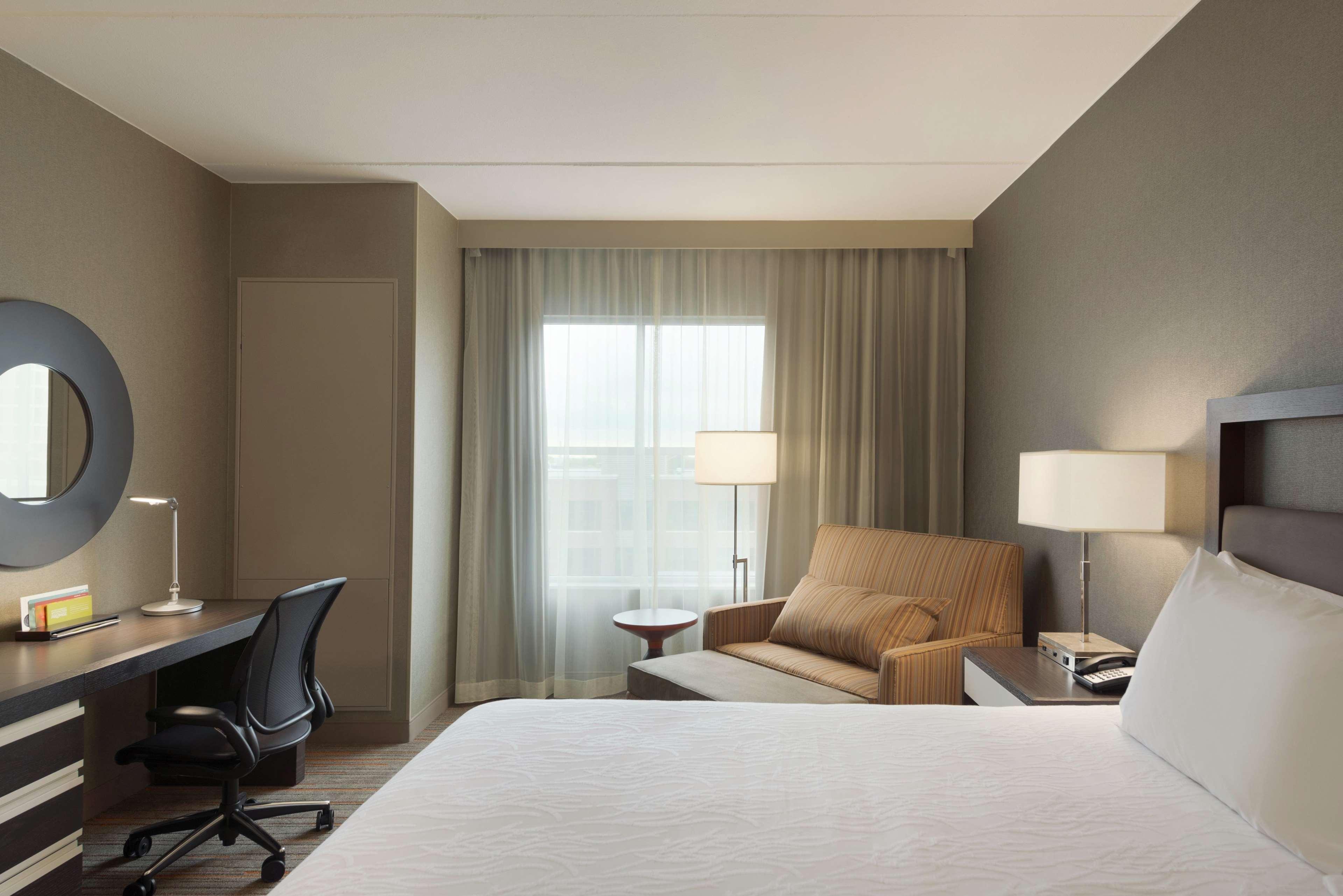 Hilton Garden Inn Rochester - University & Medical Center Exterior photo