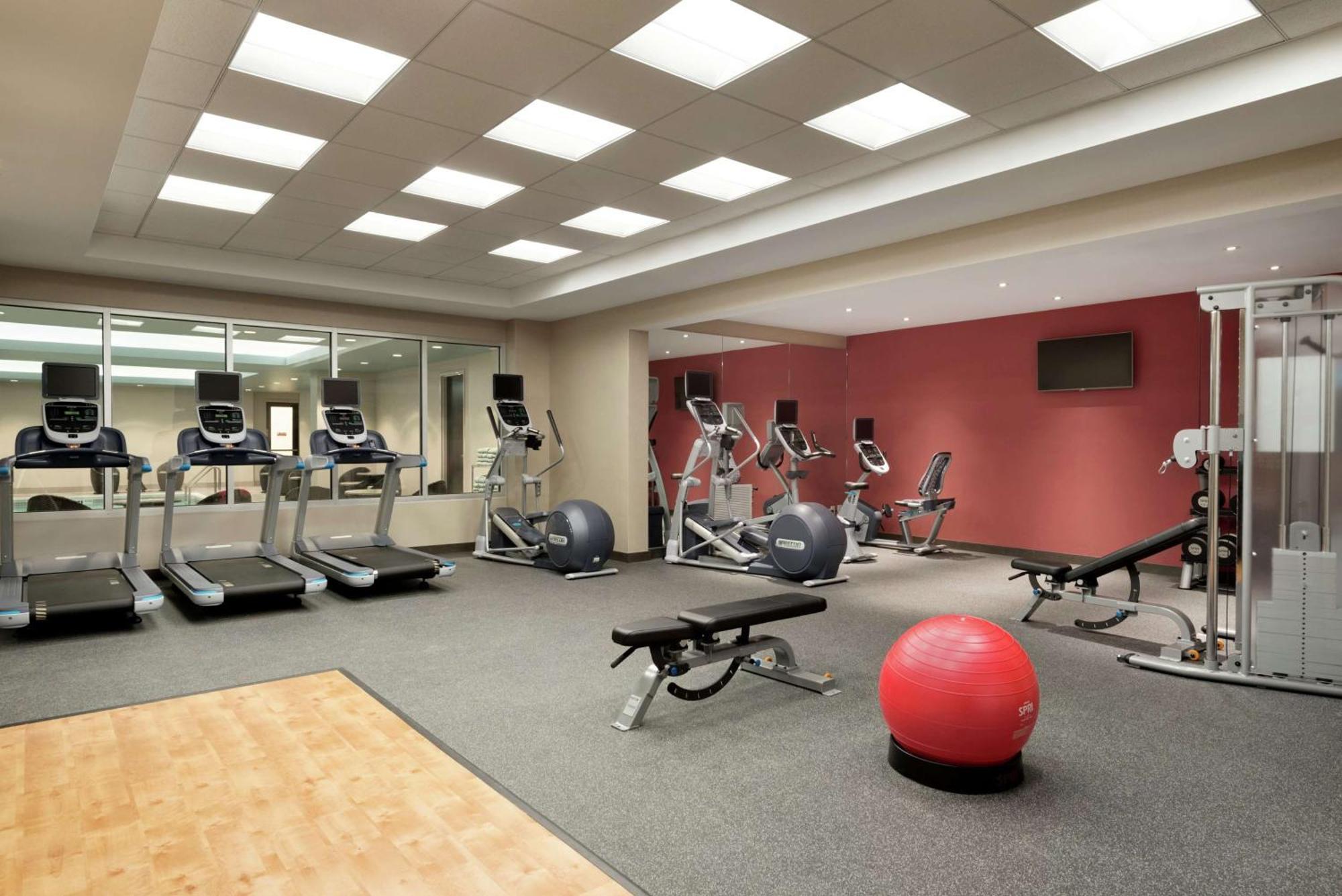 Hilton Garden Inn Rochester - University & Medical Center Exterior photo
