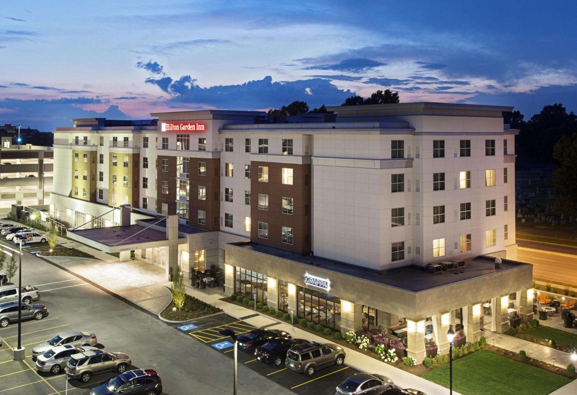 Hilton Garden Inn Rochester - University & Medical Center Exterior photo